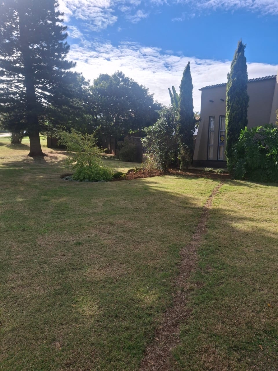 4 Bedroom Property for Sale in Vanes Estate Eastern Cape